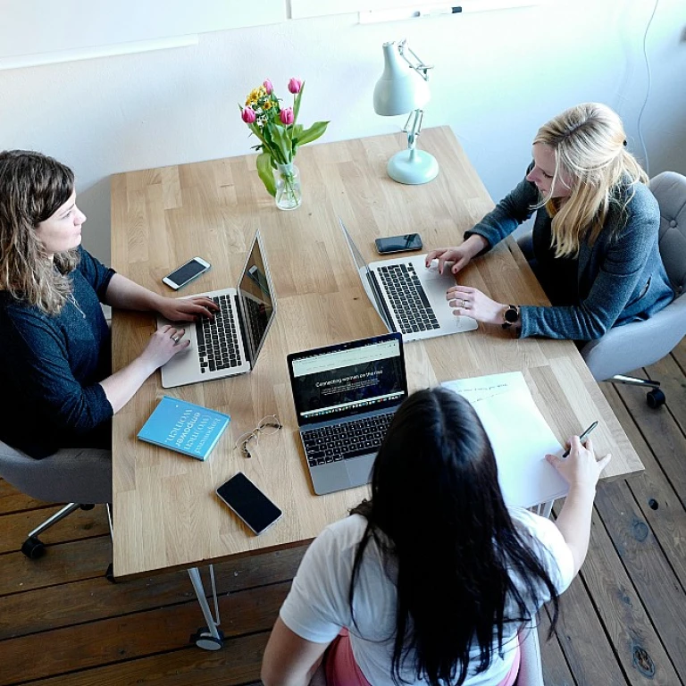 Plongée dans la formation des sages-femmes : un parcours passionnant